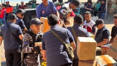 TNI AL dan Bank Indonesia Salurkan Bantuan Kemanusiaan di Pulau Palue, NTT