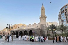 Saudi Buka Ruang Shalat Perempuan di Masjid-Masjid Madinah, Buka Setiap Hari