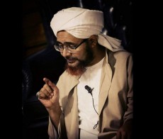Habib Umar bin Hafiz: Biografi, Dakwah, dan Warisan Keilmuan