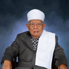 Innalillahi, Ulama Karismatik KH Syukron Ma'mun Wafat