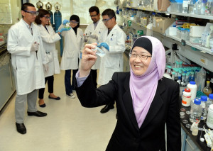 Muslimah Penemu Rapid Test COVID-19: Sains dan Islam Sejalan