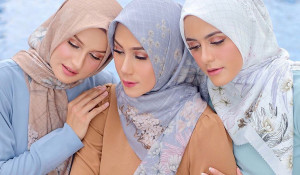 Intip Koleksi Mazu Scarf yang Bikin Marini Zumarnis Cantik Tiada Tara