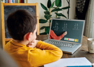 Hari Anak Nasional, Dampak Belajar Daring Pada Anak Perlu Dievaluasi