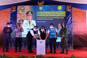 Investasi Rp 18 Miliar, PLN Terangi 4.199 Pelanggan di 7 Desa Sumatera Selatan