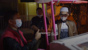 Viral Dagangan Tukang Roti Ditawar Rp1 Juta oleh Ustadz Adi Hidayat