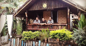 Gabungan Konsep Alam dan Seni dalam Rumah Kecil Makassar