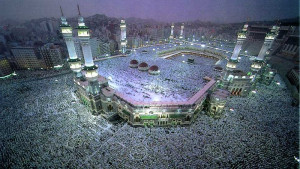 Kisah Nyata, Pemuda Nasrani Masuk Islam karena Shaf Shalat