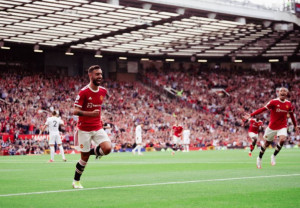 Manchester United Kalahkan Leeds 5-1, Fernandes Sumbang Tiga Gol