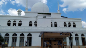 Masjid Agung Al-Azhar Jakarta Buka Aktivitas Shalat Berjamaah