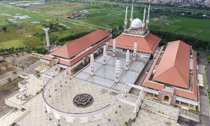 Masjid Agung Jateng Mulai Dibuka untuk Shalat Jumat