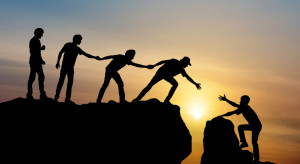 Kangen Zainuddin MZ:  Makhluk Selalu Siap Taat kepada Allah