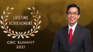 Kembangkan Tata Kelola, Risiko, dan Kepatuhan, Dirut PLN Raih Lifetime Achievement