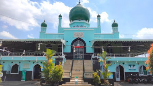 Bukan Monumen, Masjid Ini Dibangun Soekarno untuk Hargai Jasa Pahlawan