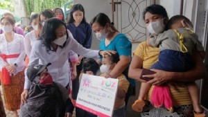 Forum Zakat dan Menteri PPPA Salurkan Bantuan Yatim akibat Covid-19