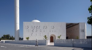 Pesona Hening Masjid Gargash Dubai, Pertama oleh Arsitek Perempuan