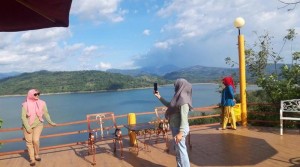 Rumah Kebun Bili-Bili, Surganya Pemburu Foto Selfie