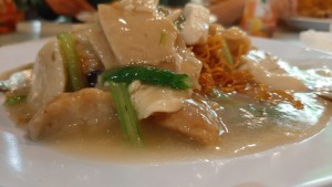 Menyantap Mie Titi, Kuliner Favorit Pecinta Kuliner di Makassar