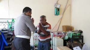 Viral Pensiunan Polri Jadi Manusia Silver, Kapolda Jateng Langsung Beri Bantuan