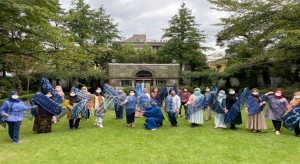 DWP KBRI Tokyo Promosikan Batik Indigo dari Indonesia