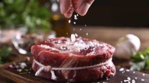 Kurangi Asupan Garam dan Makanan Berlemak Demi Jantung Sehat