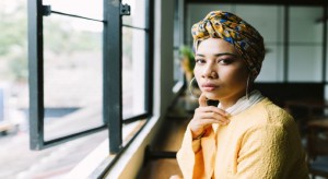 Ikuti Tutorial Simple Ini untuk Gaya Turban yang Chic