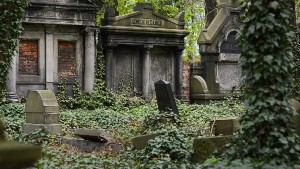 Belajar Sejarah lewat Nisan Kubur, Bukan Cuma Penanda Kematian