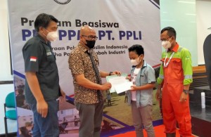 Hafal 6-8 Juz Al-Qur'an dan Rangking Pertama, Anak Karyawan PPLI Raih Beasiswa