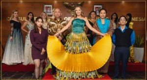 Dorong Industri Fashion Indonesia, KJRI Toronto Gelar Batik Fashion Show
