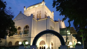 Kafe di Masjid Cut Meutia Jadi Sentra Pemberdayaan Ekonomi Ummat