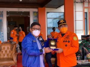 Antisipasi Bencana, DPR Buka Bimbingan SAR untuk Santri di Balikpapan