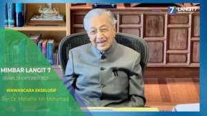 Wawancara Khusus Mahathir Mohamad: Tua Bukan Alasan Berhenti Mengabdi untuk Negara