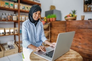 Instrumen Kebijakan dan Penelitan Upaya Kembangkan Ekonomi Syariah