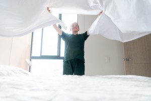 Hati-hati Bakteri dan Tungau, Perhatikan Waktu Mengganti Seprai