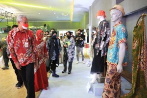 Pemprov Jateng Luncurkan Batik Lasemku, Siap Bersaing di Mancanegara