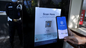 Fasyankes Wajib Pasang QR Code PeduliLindungi di Pintu Keluar Masuk