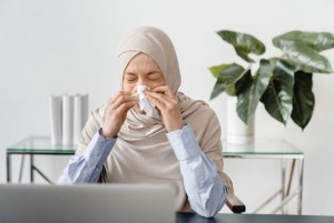 4 Cara Atasi Alergi yang Sebabkan Bersin dan Pilek