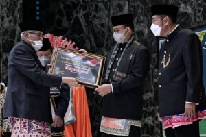 Anies Tekankan Pentingnya Persatuan Bangsa di Ijtima Ulama MUI