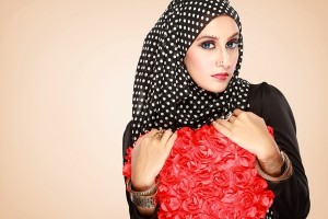 Belum Semua Kosmetik Bersertifikat Halal, Yuk Kita Selektif