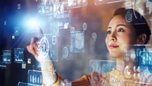 Perempuan Berkarir di Industri Teknologi? Kenapa Tidak, Ini Tipsnya!