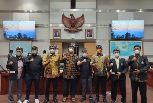 Kumpulkan Rp 2 M untuk Ganti Kapal Selam Nanggala 402, Takmir Masjid Jogokariyan Temui DPR