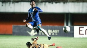 Diwarnai Hujan Kartu, Bhayangkara FC dan PSIS Berbagi Poin