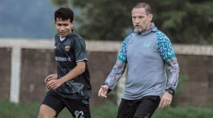 Kalah dari Persita Tangerang, Pelatih PSS Sleman Murka