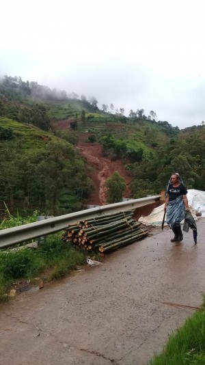 Akses Jalan ke Desa Cinta Sudah Bisa Dilalui Kendaraan