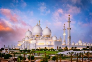 Seni Islam Hadir dalam 6 Bagian di Masjid Agung Sheikh Zayed
