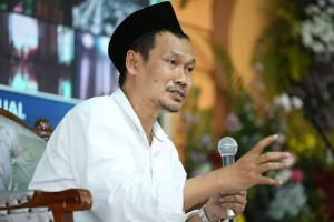 Gus Baha: Akhlak yang Baik, Puncak Keimanan Seorang Muslim