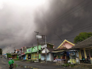 Aa Gym: Erupsi Gunung Semeru Merupakan Tanda Kekuasaan Allah