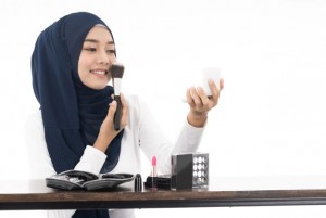 Digandrungi Muslimah, Ini 7 Produk Kecantikan Lokal Bersertifikat Halal