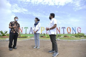 Pemuda Desa Sulap Tempat Sampah Jadi Tempat Wisata