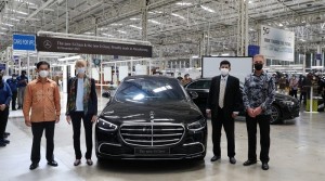 Mercedes Benz Luncurkan S-Class dan E-Class Terbaru