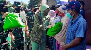 Kasad Kunjungi Prajurit dan Warga Terdampak Erupsi Semeru